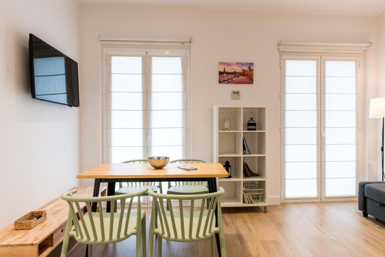 Santa Barbara Central Suites, Sevilla エクステリア 写真