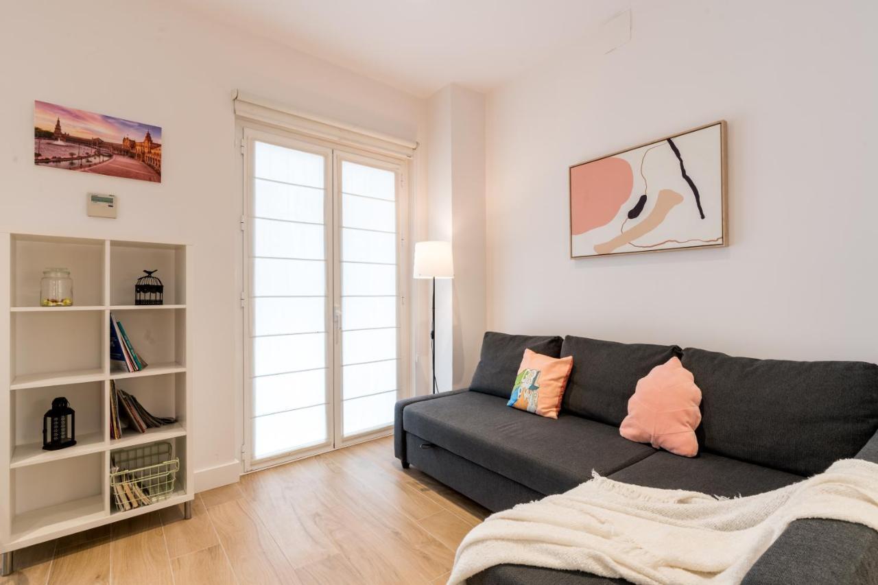 Santa Barbara Central Suites, Sevilla エクステリア 写真