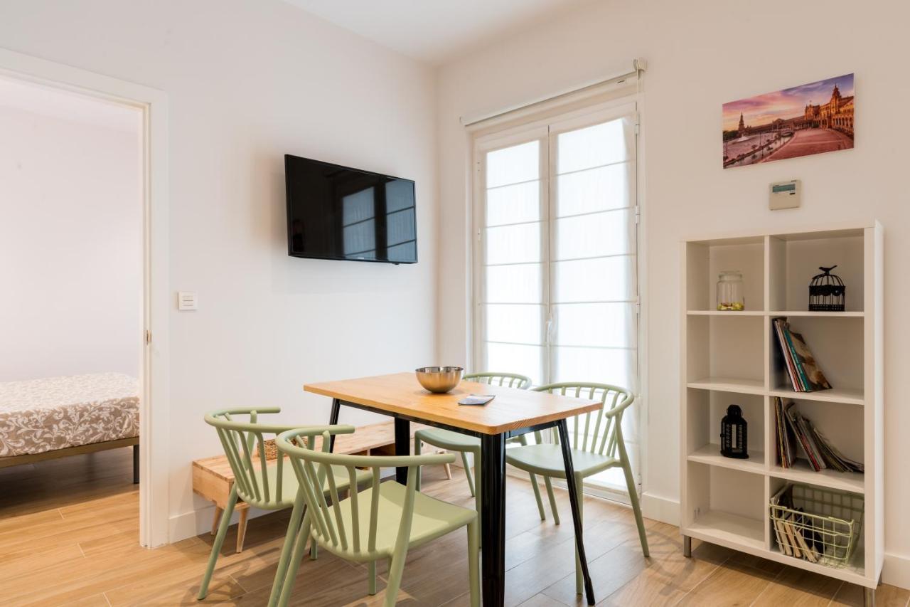 Santa Barbara Central Suites, Sevilla エクステリア 写真