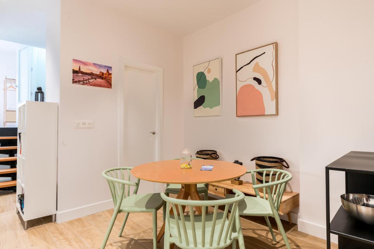 Santa Barbara Central Suites, Sevilla エクステリア 写真