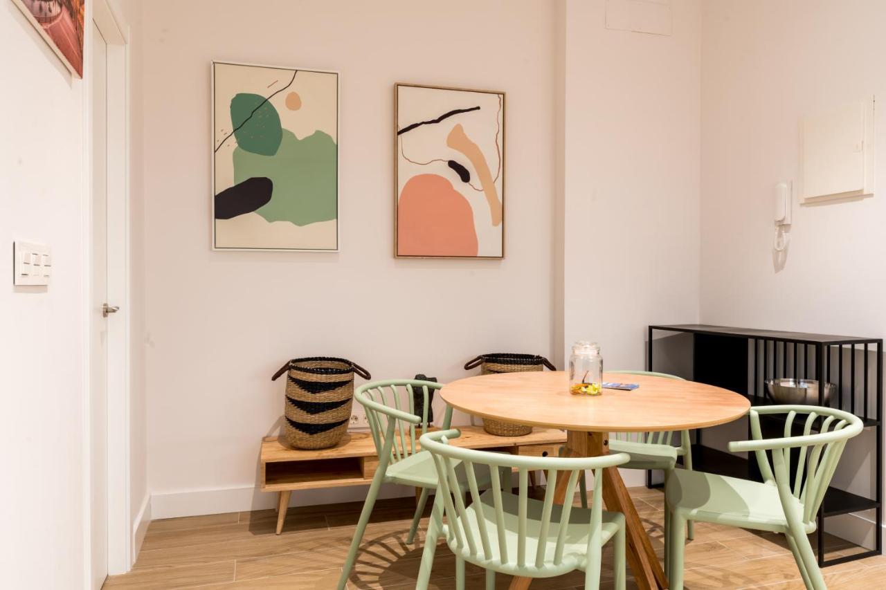 Santa Barbara Central Suites, Sevilla エクステリア 写真