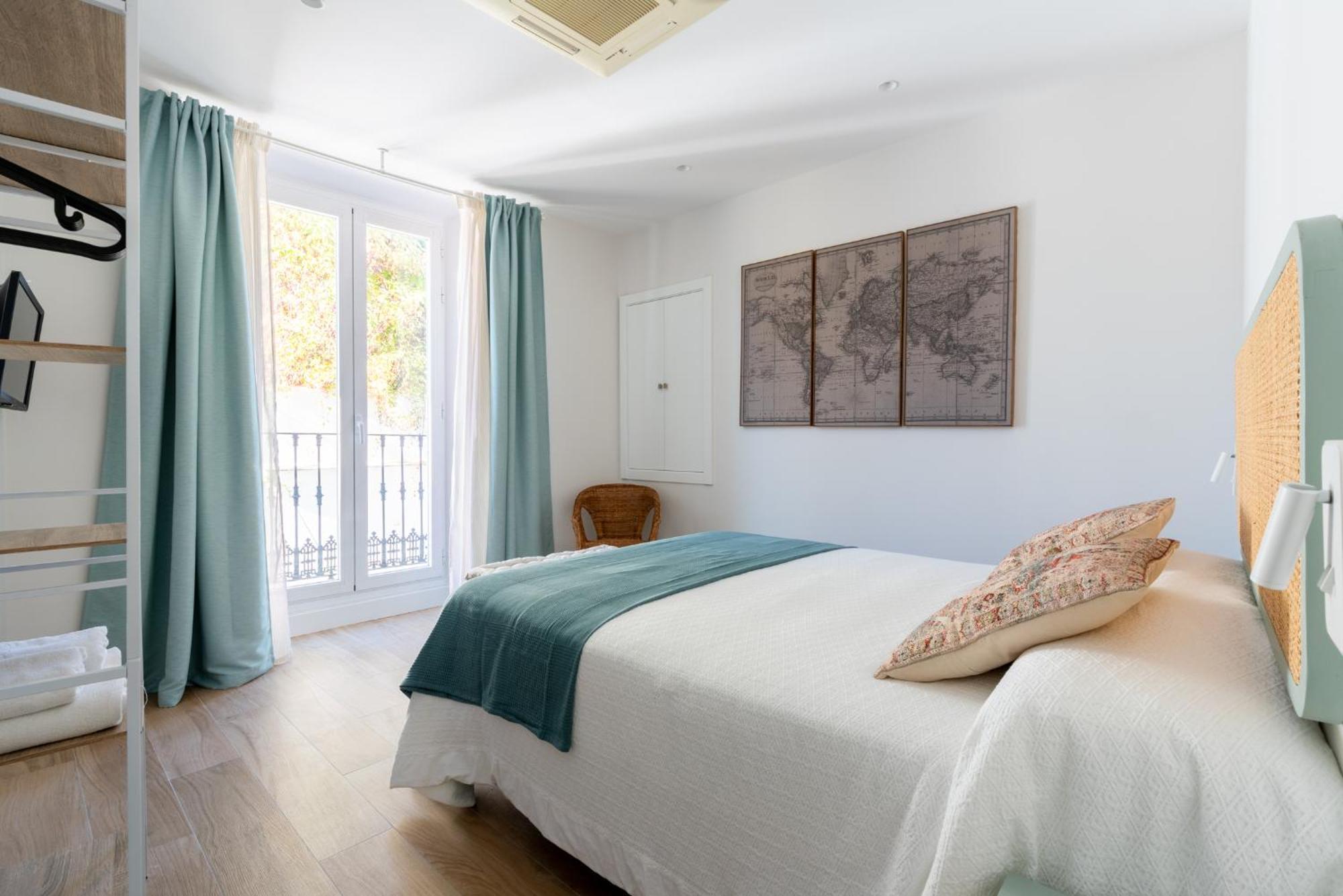 Santa Barbara Central Suites, Sevilla エクステリア 写真