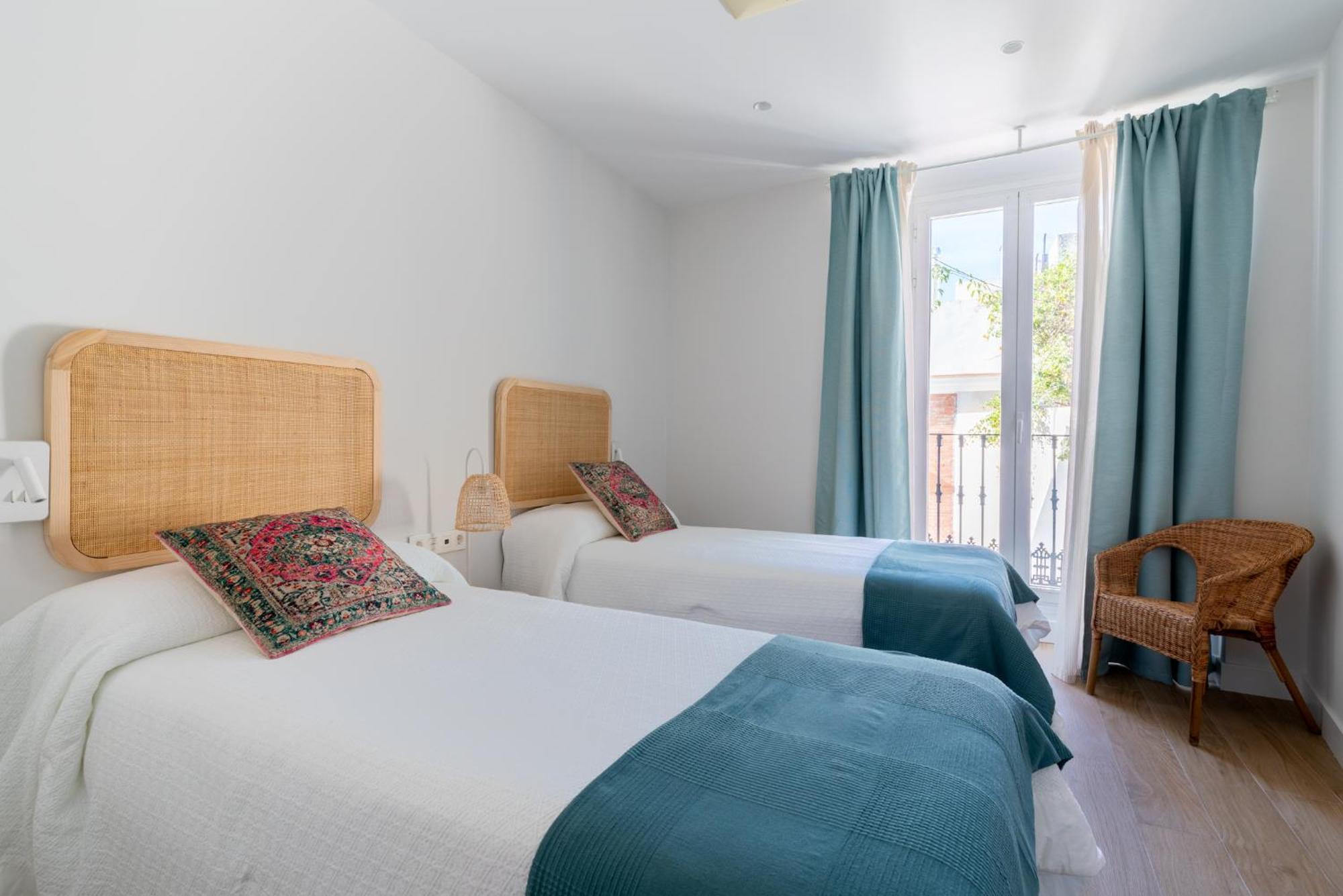 Santa Barbara Central Suites, Sevilla エクステリア 写真
