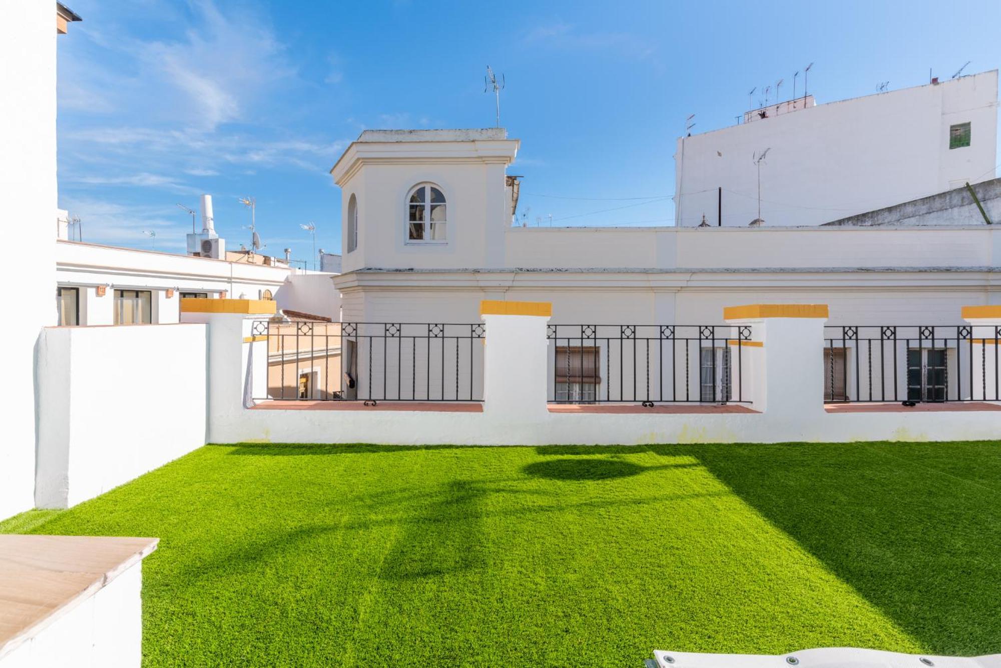 Santa Barbara Central Suites, Sevilla エクステリア 写真