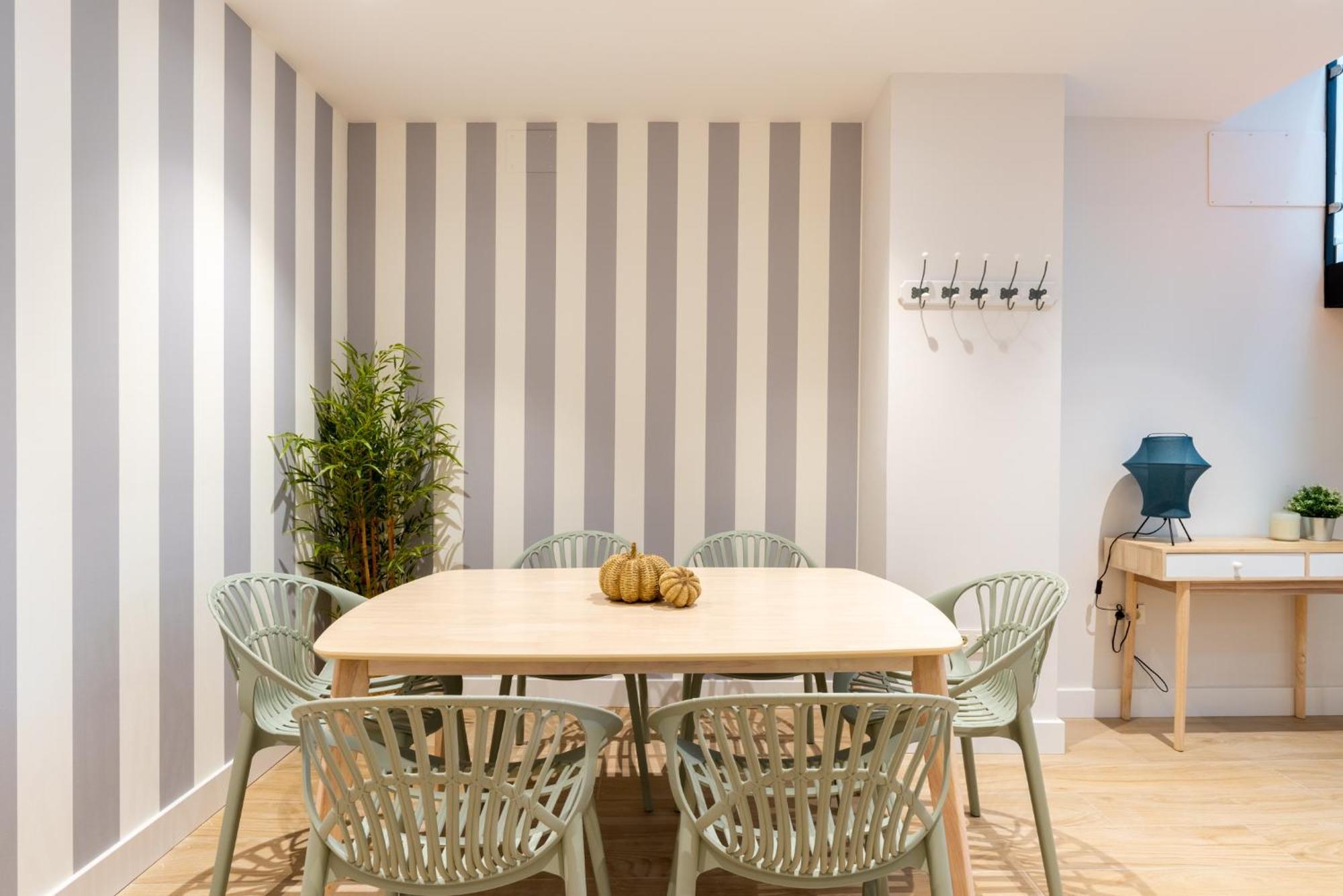Santa Barbara Central Suites, Sevilla エクステリア 写真
